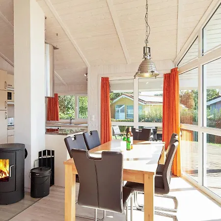Three-bedroom In 13 Casa de Férias Grömitz