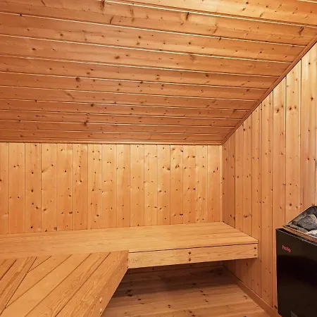 Three-bedroom In 13