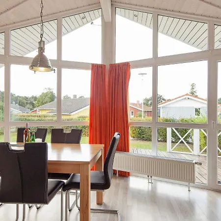 Three-bedroom In 13 *