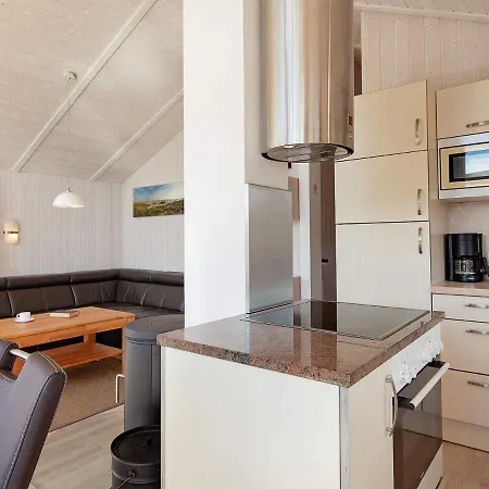 Three-bedroom In 13 Holiday home Groemitz